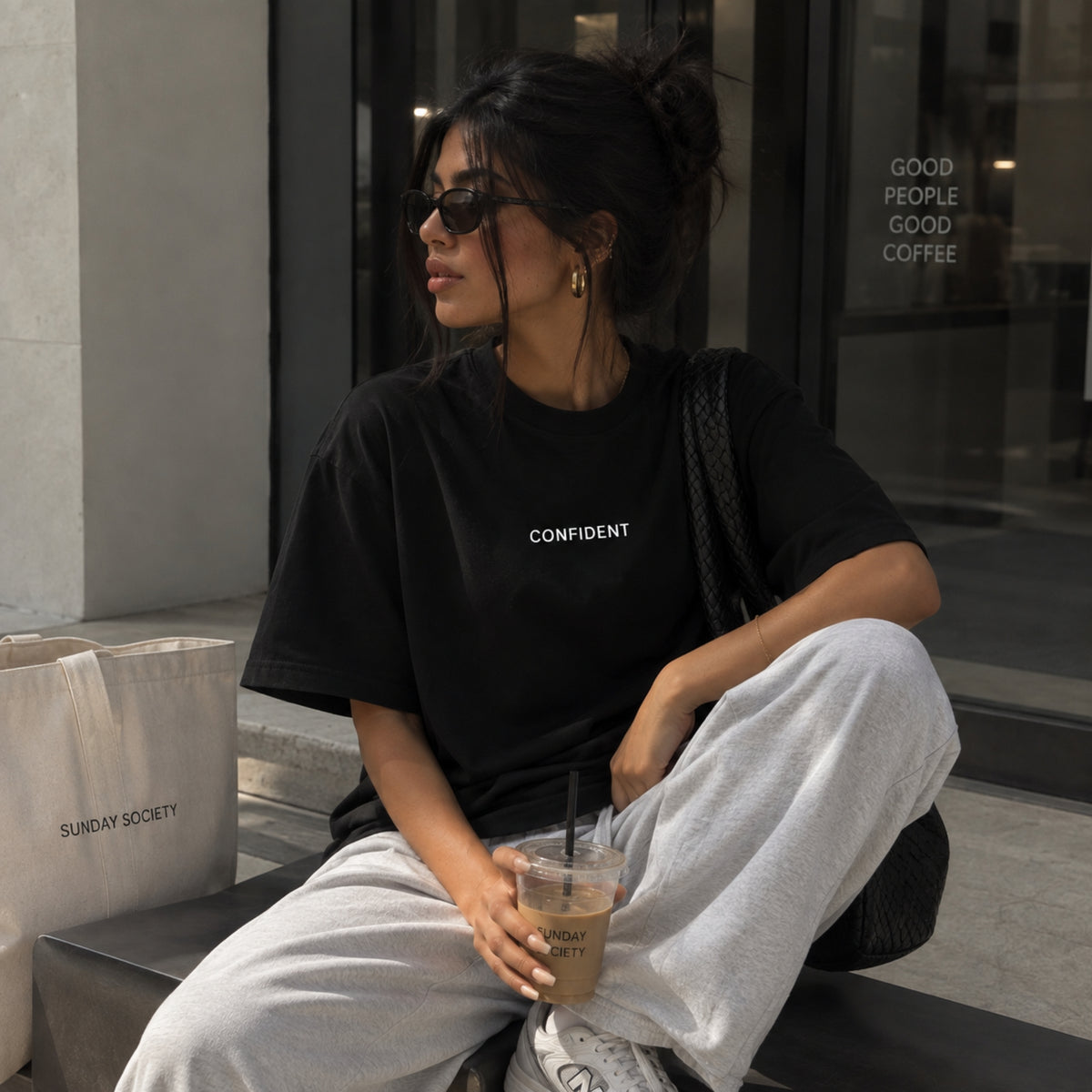 CONFIDENT Oversized T-Shirt