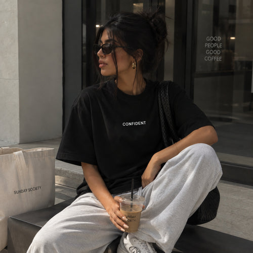 CONFIDENT Oversized T-Shirt